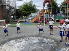 今日は噴水のおもちゃをやってみました！みんな目をとっても輝かせてました🌟