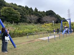 年長組、親水公園に行ってきました！ターザンロープをやりました^_^とっても楽しかったみたいです！！