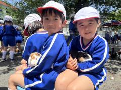 ☆年長組☆抱っこがとっても上手です！