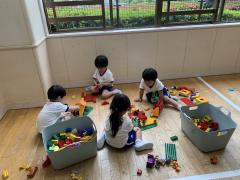 ✴︎ホームクラス✴︎仲良くブロックで遊んでいます⭐︎
